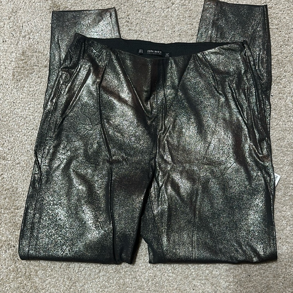 NWT Zara Basic Collection bronze foiled leggings/pants. Size M